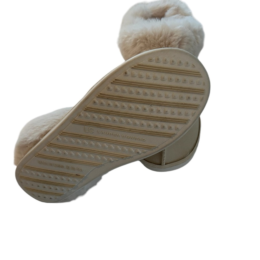 Slippers - Picture 3 of 3